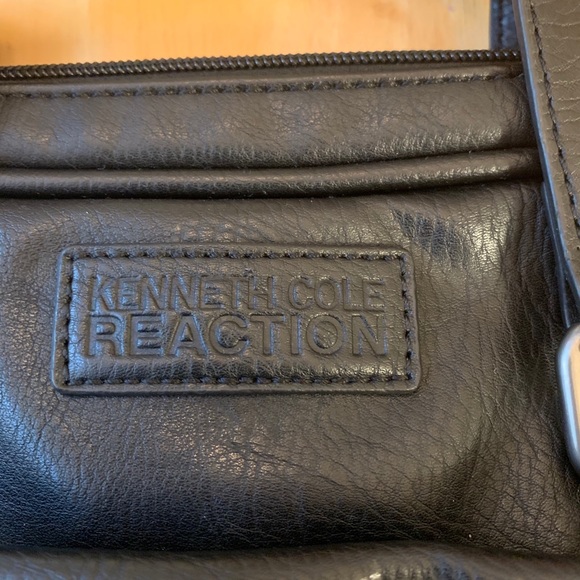 Kenneth Cole Black Leather Briefcase - Picture 8 of 8